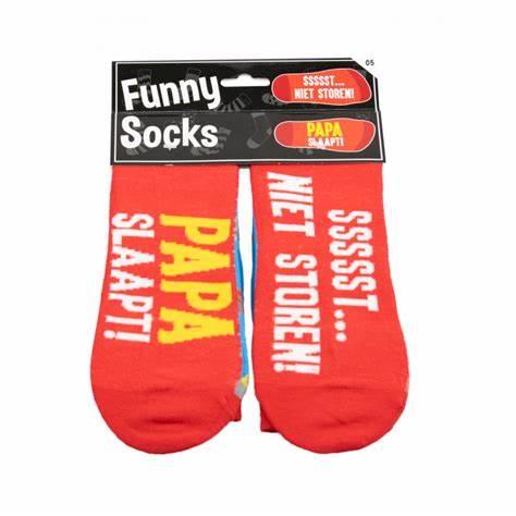 Funny_socks___Papa_slaapt_sssst