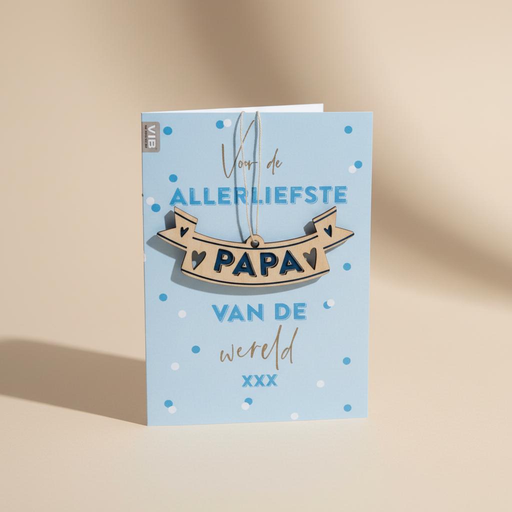 VIB_Wenskaart_Met_houten_Hanger_Allerliefste_Papa_Van_De_Werled_1
