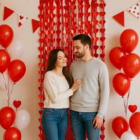 Feestgordijn_Metallic_Rode_Hartjes_2