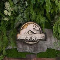 Folieballon_Jurassic_World_Logo_1