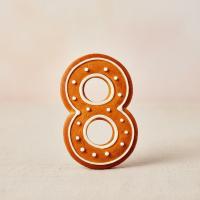 Wilton_Koekjesuitsteker_Nummer_8___7_5_cm_2