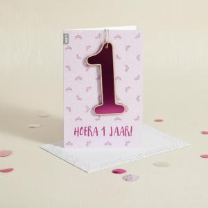 VIB_Wenskaart_Met_Houten_Hoera_1_Jaar_Roze_1