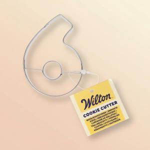 Wilton_Koekjesuitsteker_Nummer_6___7_5_cm_1